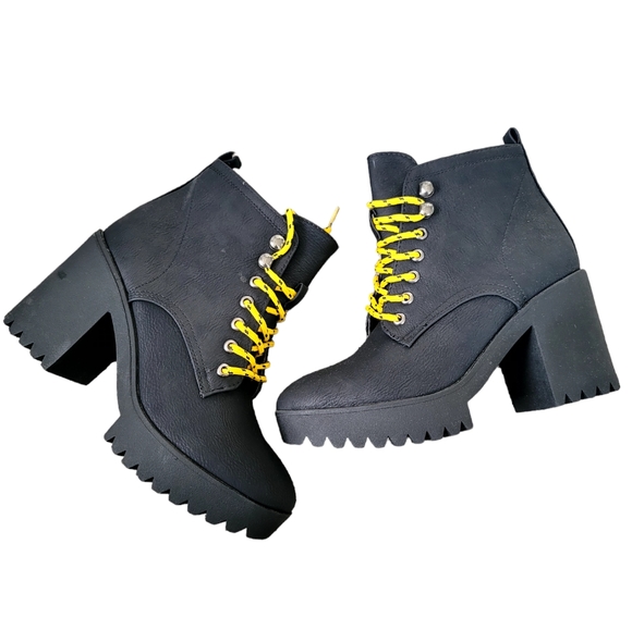 SEVEN7 FOOTWEAR Flatiron Boot - Picture 4 of 7